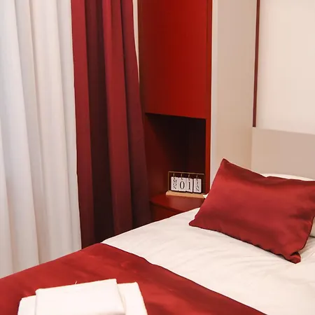 Eterna Apartments-city Center Apartment *